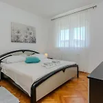 Дом отдыха House Lavanda