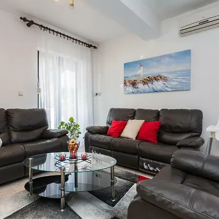 Сasa de vacaciones House Lavanda *